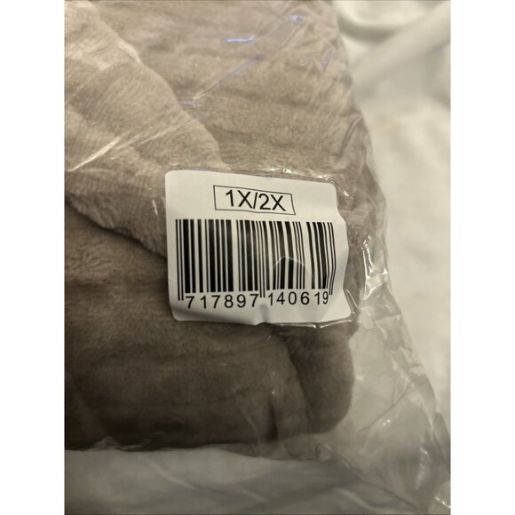 ULTA Luxury Plush Tan Beige Bath Women’s Robe Plus Size 1XL/2X  In Original Pack - Picture 4 of 9